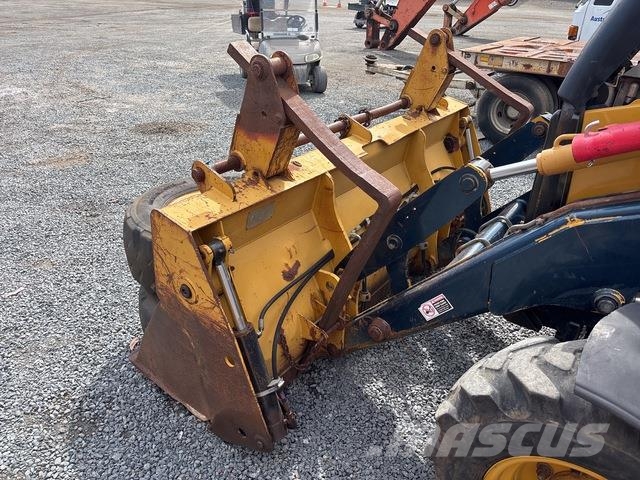 CAT 432E Rýpadlo-nakladače