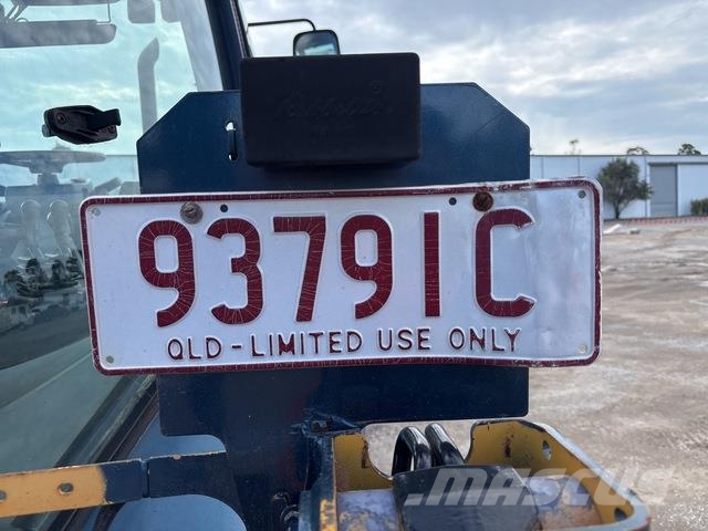 CAT 432E Rýpadlo-nakladače