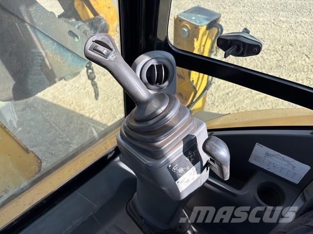 CAT 432F2 Tractopelle
