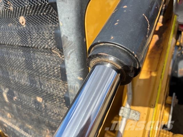 CAT 432F2 Tractopelle