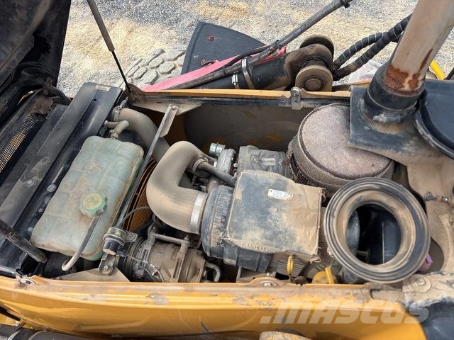 CAT 444E Tractopelle