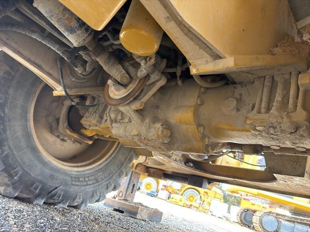 CAT 444E Tractopelle
