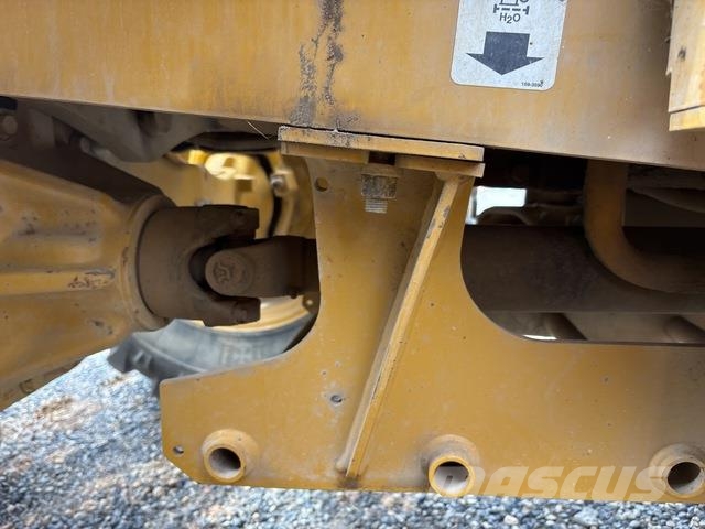 CAT 444E Tractopelle