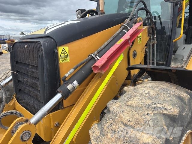 CAT 444E Tractopelle
