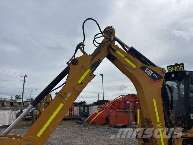 CAT 444E Tractopelle