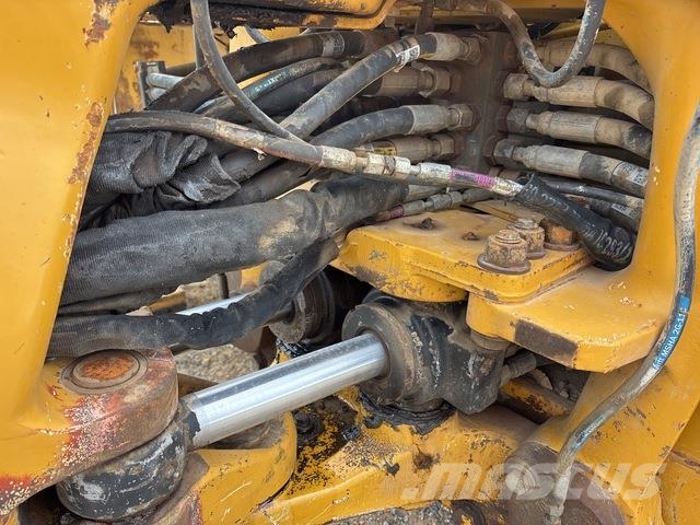CAT 444E Tractopelle