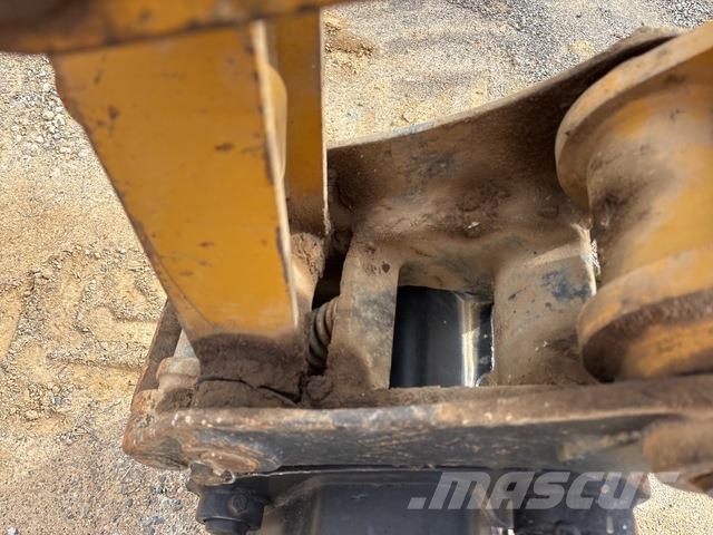 CAT 444E Tractopelle