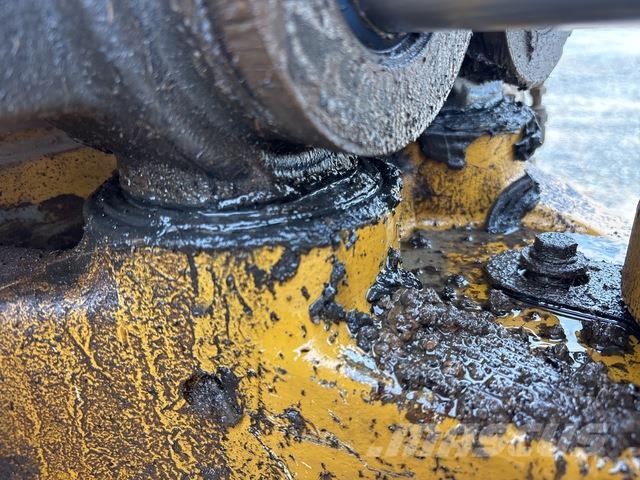 CAT 444E Tractopelle