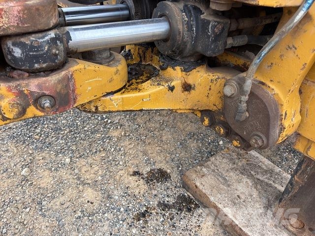 CAT 444E Tractopelle