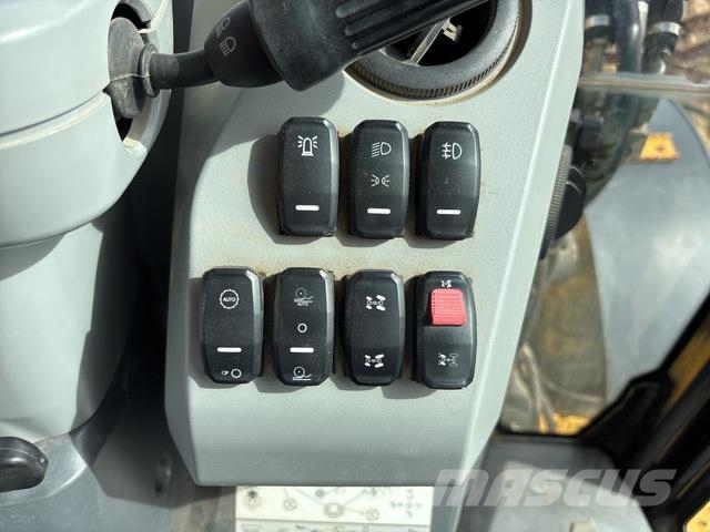 CAT 444E Graaf-laadcombinaties
