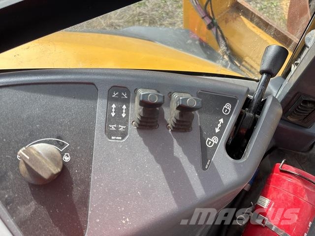 CAT 444E Graaf-laadcombinaties