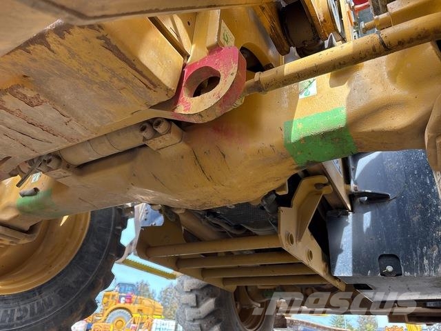 CAT 444E Graaf-laadcombinaties