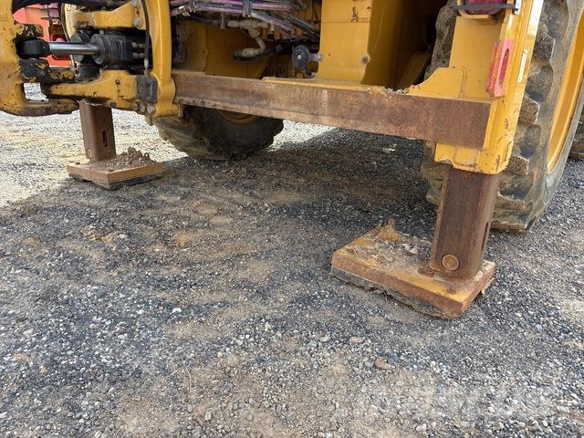 CAT 444E Graaf-laadcombinaties