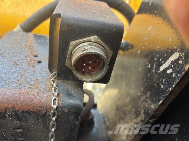 CAT 444E Graaf-laadcombinaties