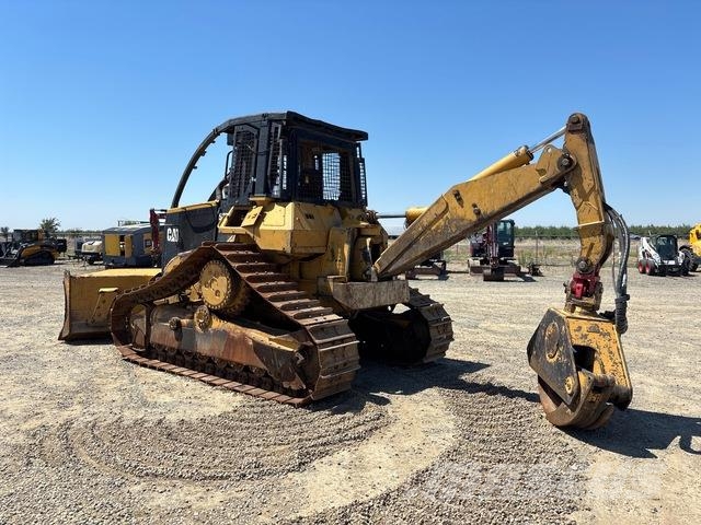 CAT 527 集材機