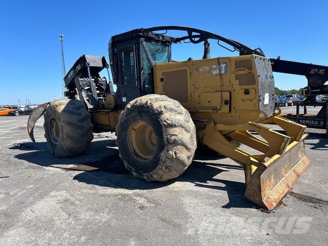 CAT 535D Skidders