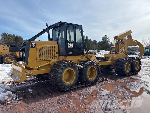 CAT 574 集材機