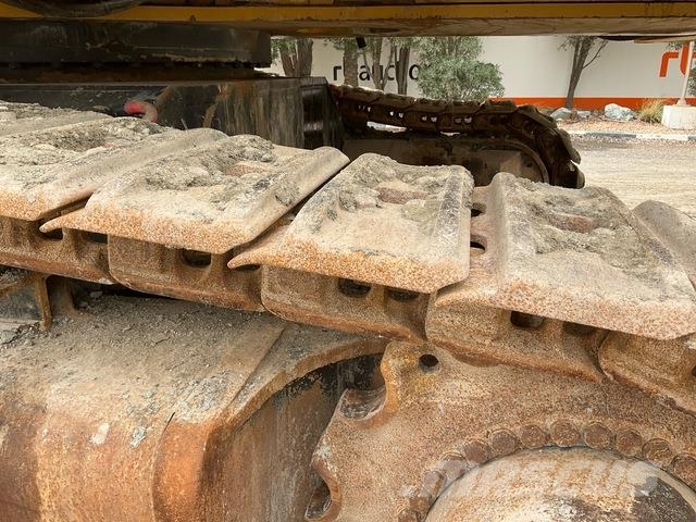 CAT 6015 Rupsgraafmachines