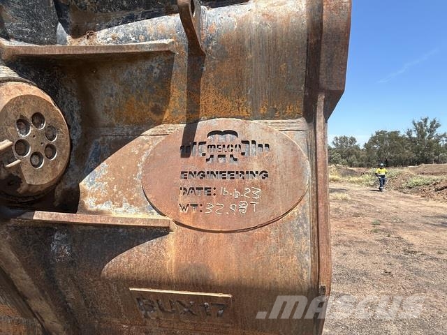 CAT 6060 Εκσκαφείς με ερπύστριες