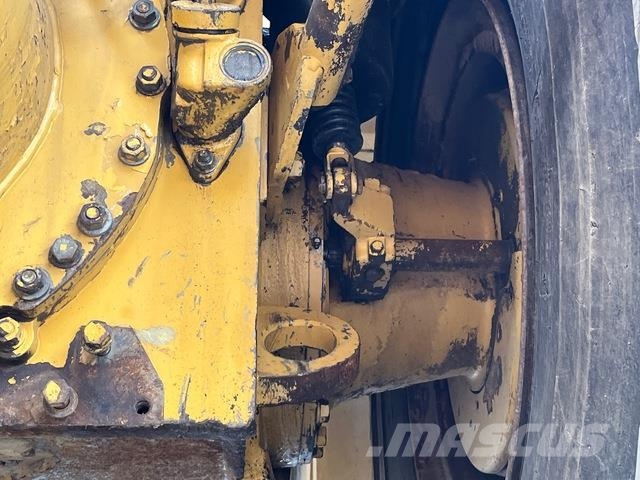 CAT 621F Ruspe