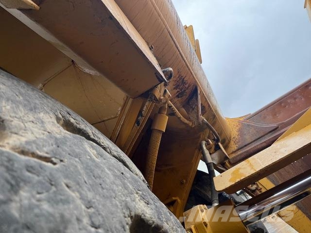 CAT 621F Ruspe