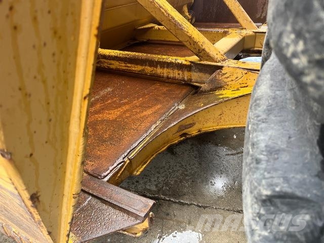 CAT 621F Ruspe