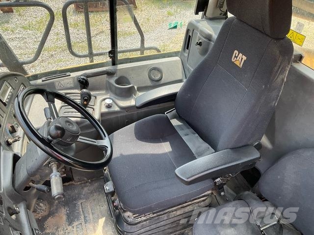 CAT 730 ساحبات مفصلية