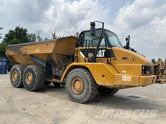CAT 730 ساحبات مفصلية