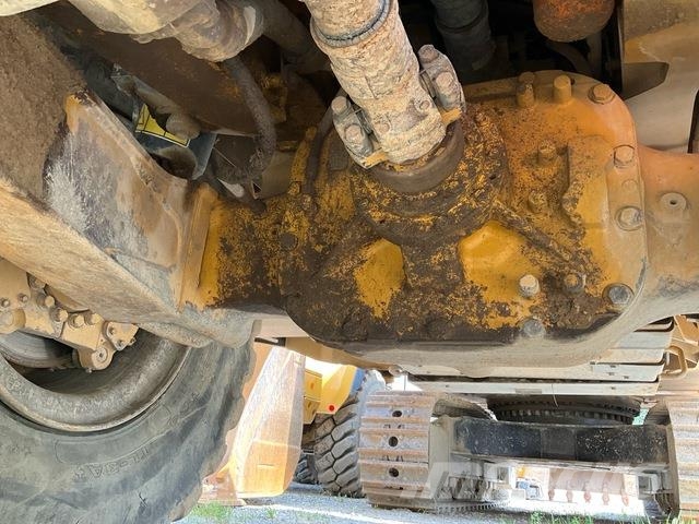 CAT 730 ساحبات مفصلية