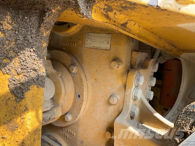 CAT 730 ساحبات مفصلية