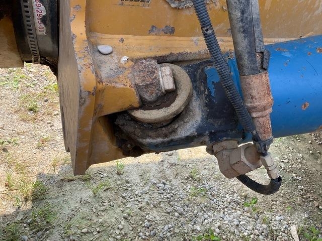 CAT 730 ساحبات مفصلية