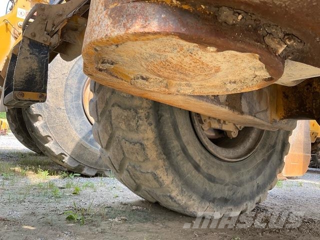 CAT 730 ساحبات مفصلية