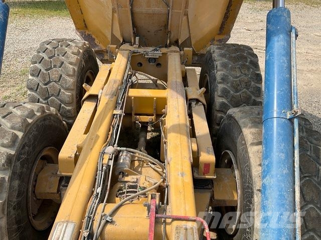 CAT 730 ساحبات مفصلية