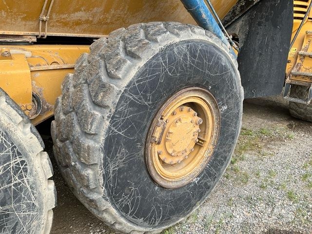 CAT 730 ساحبات مفصلية