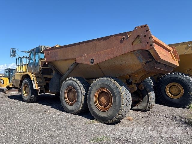 CAT 730 Liigendraamiga pinnaseveokid