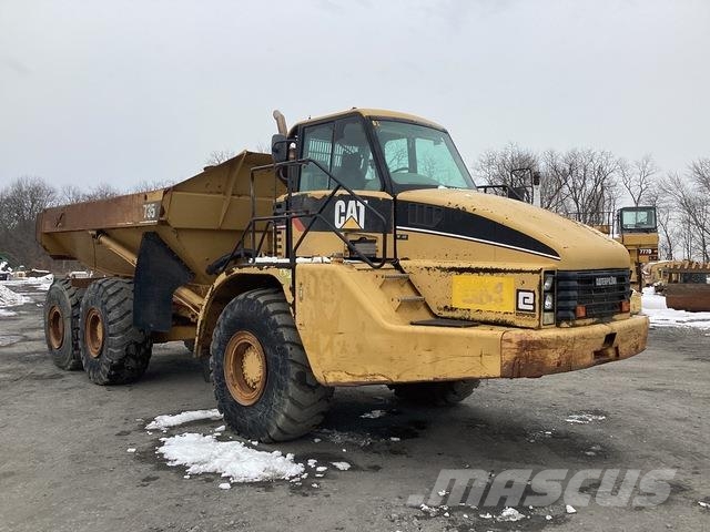 CAT 735 Kloubové dempry