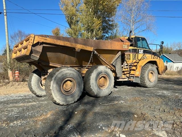 CAT 735 Csuklósdömperek