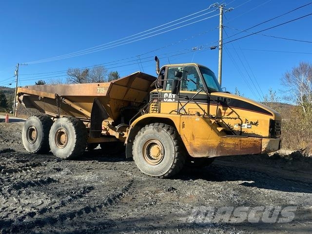 CAT 735 Csuklósdömperek