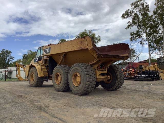 CAT 740 Wozidła przegubowe