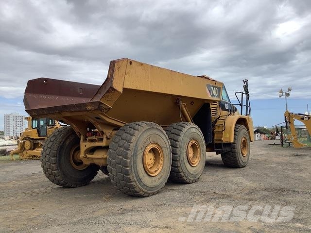 CAT 740 Wozidła przegubowe