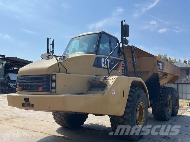 CAT 740 Transportoare articulate