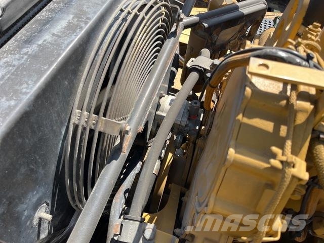 CAT 740 Transportoare articulate