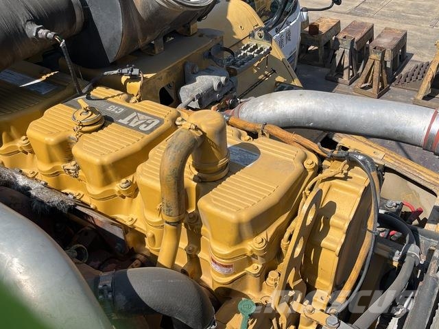 CAT 740 Transportoare articulate