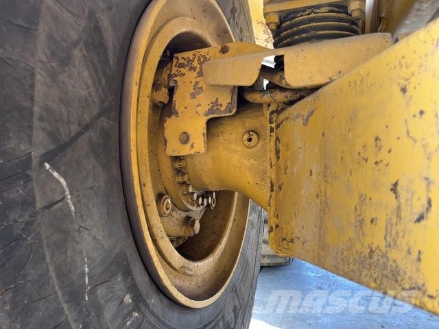 CAT 740 Transportoare articulate