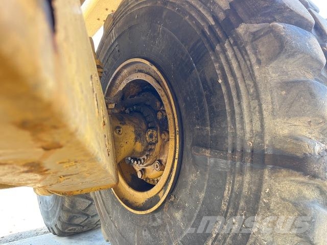 CAT 740 Transportoare articulate