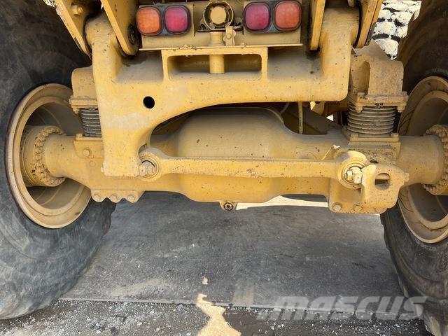 CAT 740 Transportoare articulate