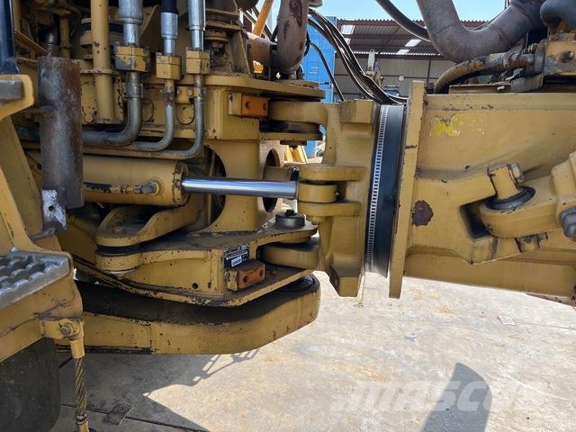 CAT 740 Transportoare articulate