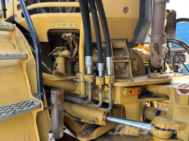 CAT 740 Transportoare articulate