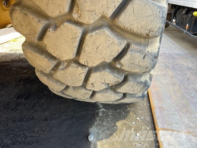 CAT 740 Transportoare articulate
