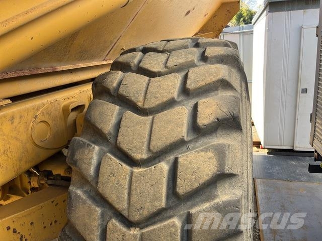 CAT 740 Transportoare articulate